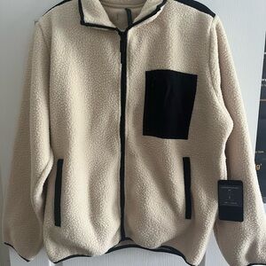 Fabletics Explorer - Cream and Black Zip Up Sweater